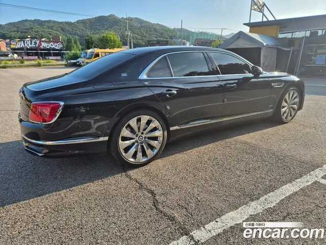 Bentley Flying Spur 2020 6.0 автомат (гидро), миниатюра 3 Bentley Flying Spur 2020 6.0 автомат (гидро), миниатюра 3