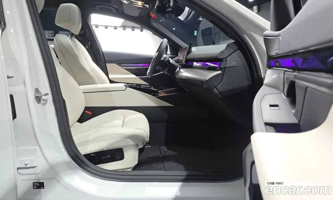 BMW 5 серия 2025 2.0 автомат (гидро), фото 16 BMW 5 серия 2025 2.0 автомат (гидро), фото 16