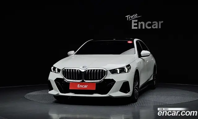 BMW 5 серия 2025 2.0 автомат (гидро), миниатюра 3 BMW 5 серия 2025 2.0 автомат (гидро), миниатюра 3