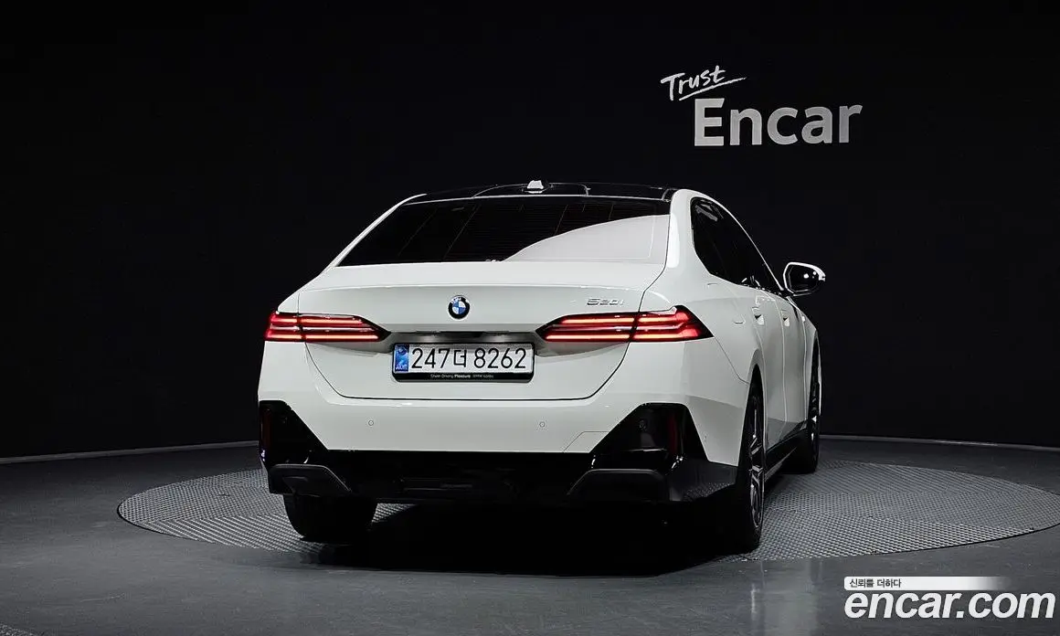 BMW 5 серия 2025 2.0 автомат (гидро), фото 4 BMW 5 серия 2025 2.0 автомат (гидро), фото 4