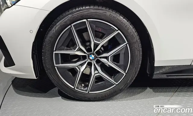 BMW 5 серия 2025 2.0 автомат (гидро), миниатюра 5 BMW 5 серия 2025 2.0 автомат (гидро), миниатюра 5