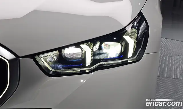 BMW 5 серия 2025 2.0 автомат (гидро), миниатюра 8 BMW 5 серия 2025 2.0 автомат (гидро), миниатюра 8