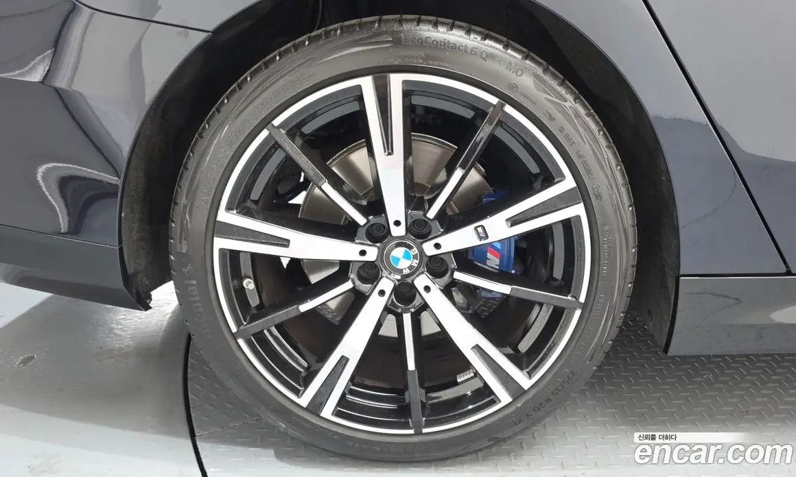BMW 5 серия 2025 2.0 автомат (гидро), фото 5 BMW 5 серия 2025 2.0 автомат (гидро), фото 5