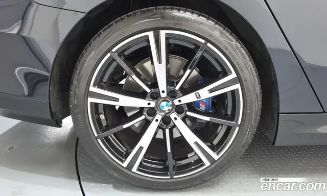 BMW 5 серия 2025 2.0 автомат (гидро), миниатюра 5 BMW 5 серия 2025 2.0 автомат (гидро), миниатюра 5