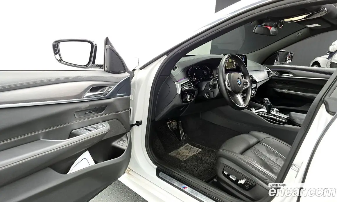 BMW 6 серия 2022 2.0 автомат (гидро), фото 11