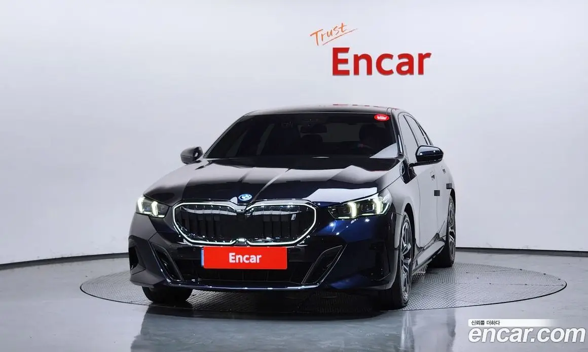 BMW i5 2026 0.2 автомат (гидро), фото 3 BMW i5 2026 0.2 автомат (гидро), фото 3