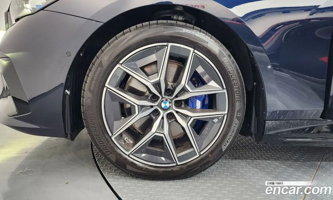 BMW i5 2026 0.2 автомат (гидро), фото 5 BMW i5 2026 0.2 автомат (гидро), фото 5