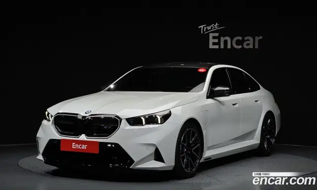 BMW M5, 2025, 5 097 км