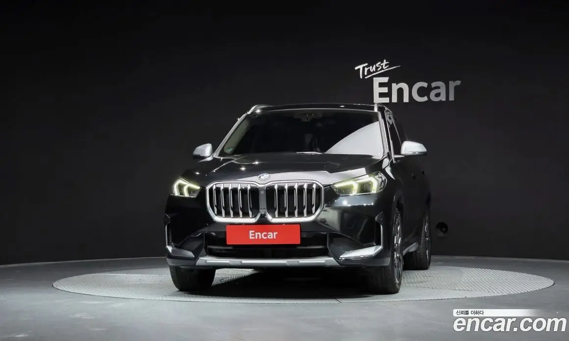 BMW X1 2024 2.0 автомат (гидро), фото 3 BMW X1 2024 2.0 автомат (гидро), фото 3