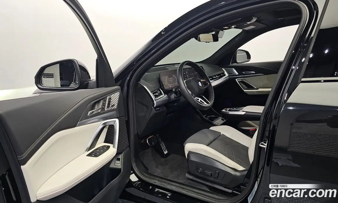 BMW X2 2025 2.0 автомат (гидро), фото 13 BMW X2 2025 2.0 автомат (гидро), фото 13