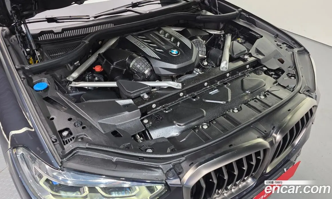 BMW X5 2022 4.4 автомат (гидро), фото 6