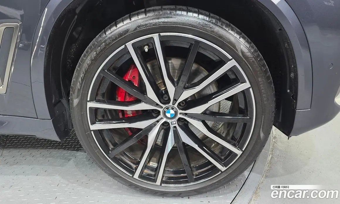 BMW X5 2022 4.4 автомат (гидро), фото 7
