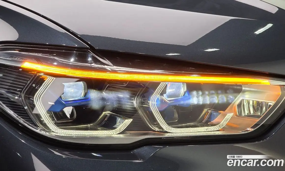BMW X5 2022 4.4 автомат (гидро), фото 8