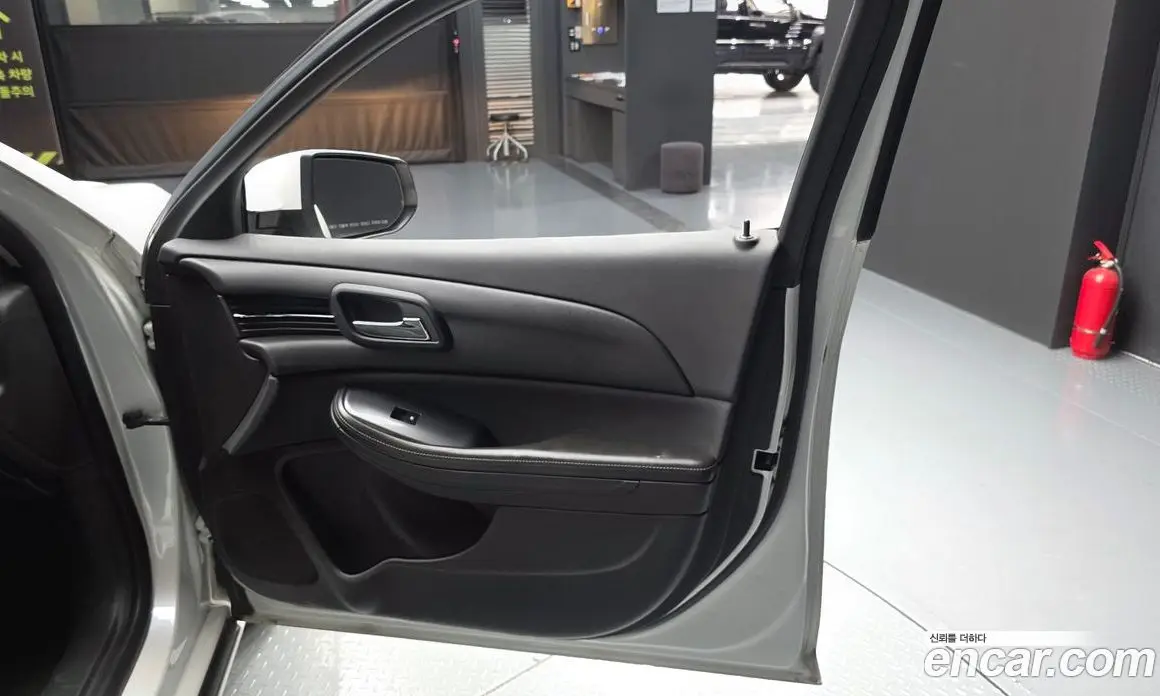 Chevrolet Malibu 2015 2.0 автомат (гидро), фото 14 Chevrolet Malibu 2015 2.0 автомат (гидро), фото 14