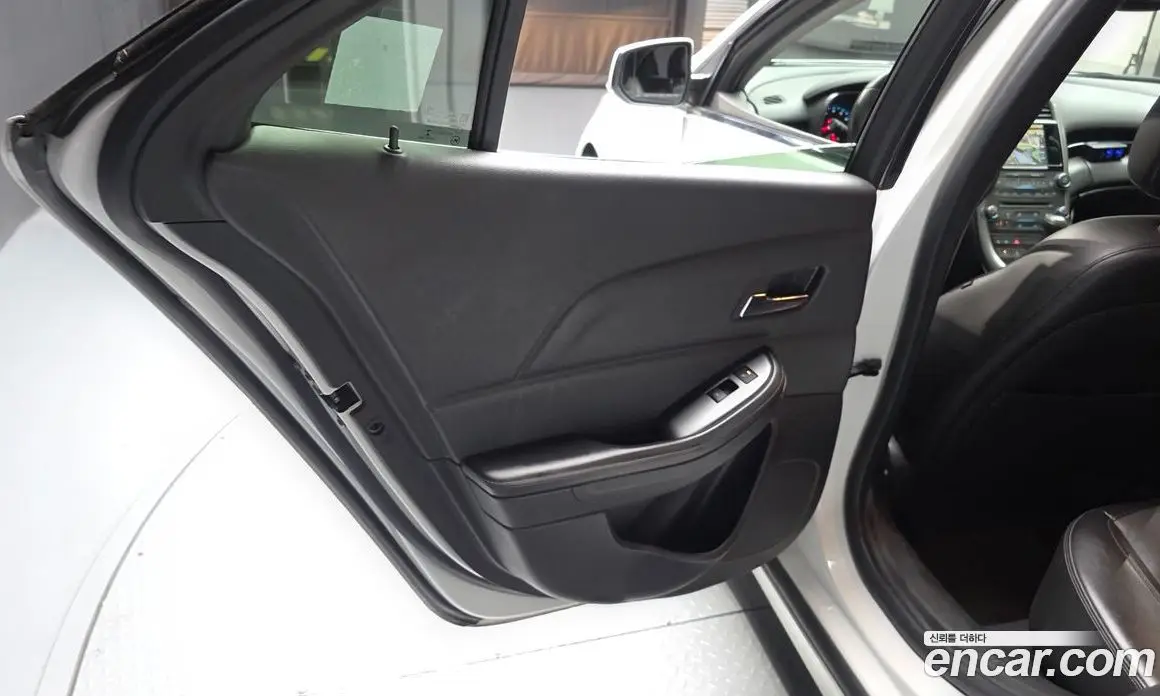 Chevrolet Malibu 2015 2.0 автомат (гидро), фото 15 Chevrolet Malibu 2015 2.0 автомат (гидро), фото 15