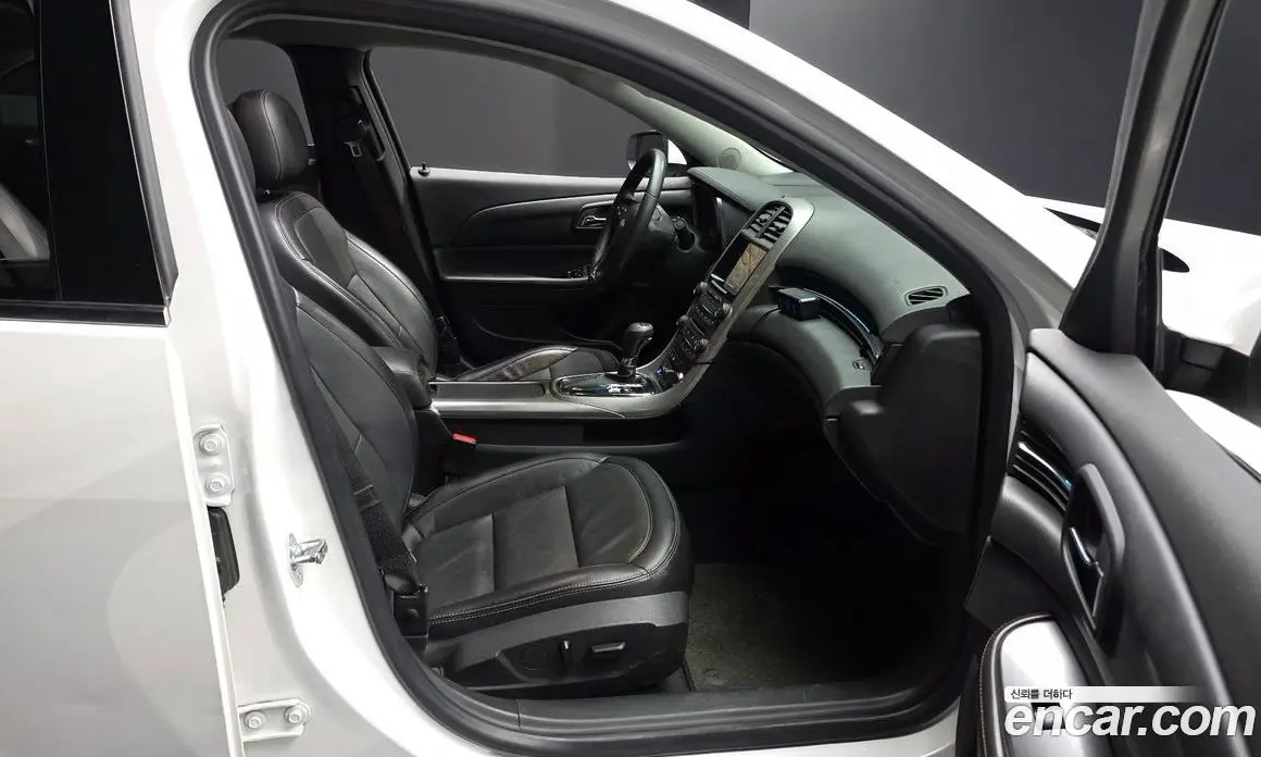 Chevrolet Malibu 2015 2.0 автомат (гидро), фото 16 Chevrolet Malibu 2015 2.0 автомат (гидро), фото 16