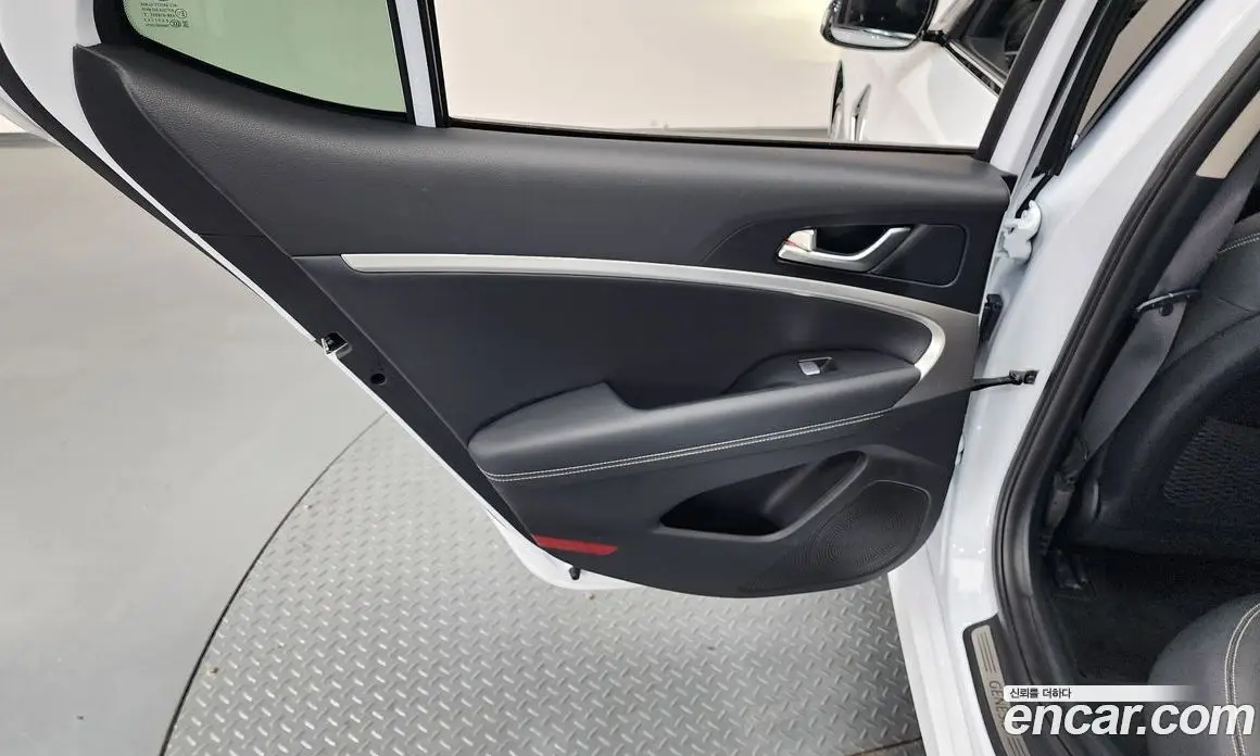 Genesis G70 2018 2.0 автомат (гидро), фото 15 Genesis G70 2018 2.0 автомат (гидро), фото 15