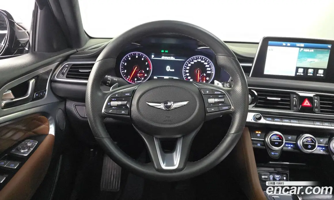 Genesis G70 2019 2.0 автомат (гидро), фото 19 Genesis G70 2019 2.0 автомат (гидро), фото 19