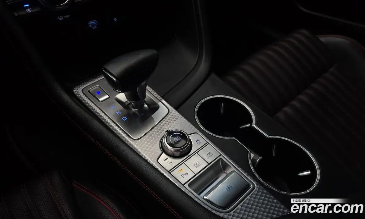 Genesis G70 2022 2.0 автомат (гидро), фото 12 Genesis G70 2022 2.0 автомат (гидро), фото 12