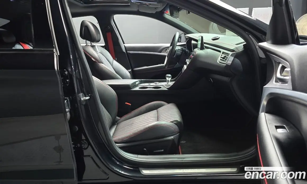 Genesis G70 2022 2.0 автомат (гидро), фото 16 Genesis G70 2022 2.0 автомат (гидро), фото 16