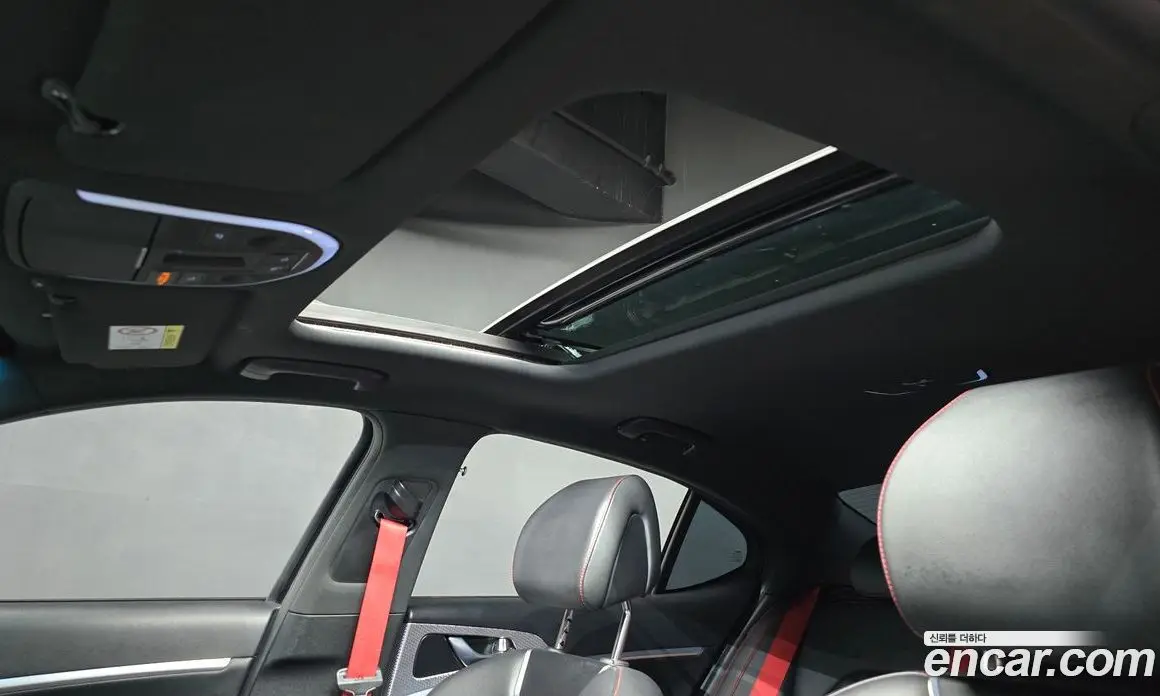 Genesis G70 2022 2.0 автомат (гидро), фото 29 Genesis G70 2022 2.0 автомат (гидро), фото 29