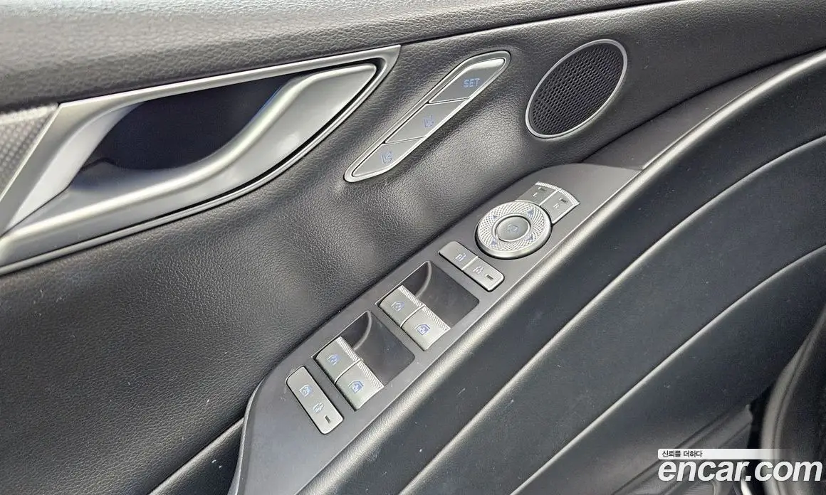 Genesis G80 2023 2.5 автомат (гидро), фото 17