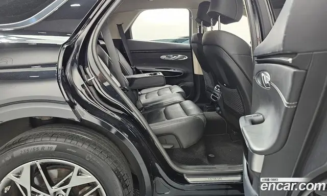 Genesis GV70 2021 2.5 автомат (гидро), миниатюра 11 Genesis GV70 2021 2.5 автомат (гидро), миниатюра 11