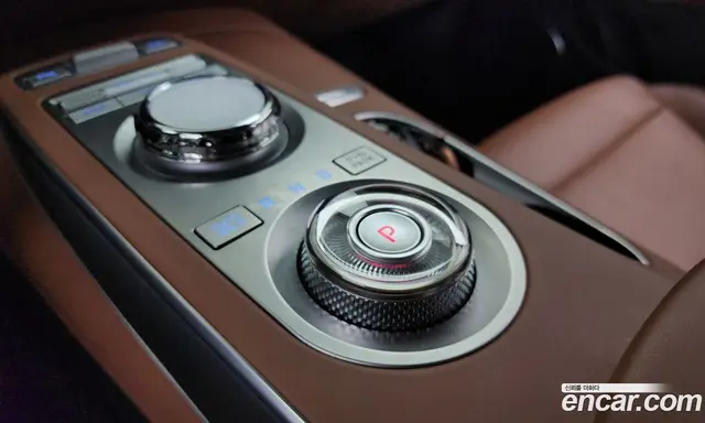 Genesis GV70 2023 2.5 автомат (гидро), миниатюра 11 Genesis GV70 2023 2.5 автомат (гидро), миниатюра 11