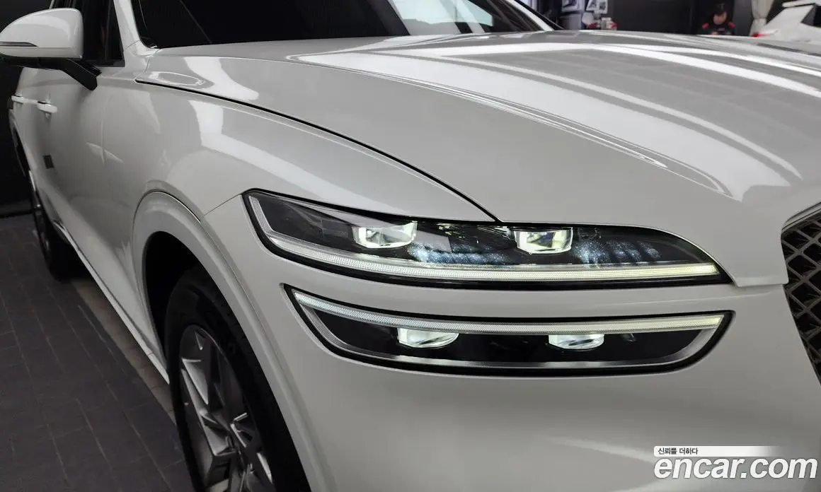 Genesis GV70 2023 2.5 автомат (гидро), фото 7 Genesis GV70 2023 2.5 автомат (гидро), фото 7