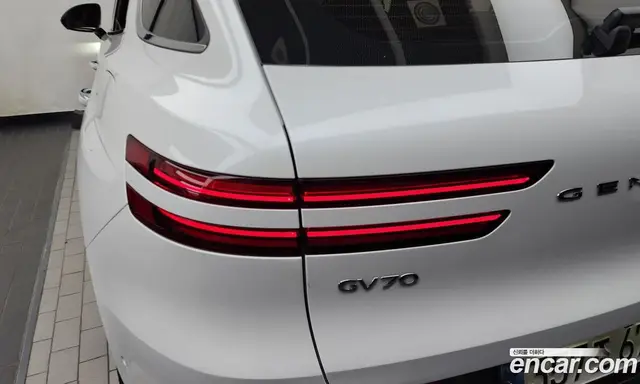 Genesis GV70 2023 2.5 автомат (гидро), миниатюра 8 Genesis GV70 2023 2.5 автомат (гидро), миниатюра 8