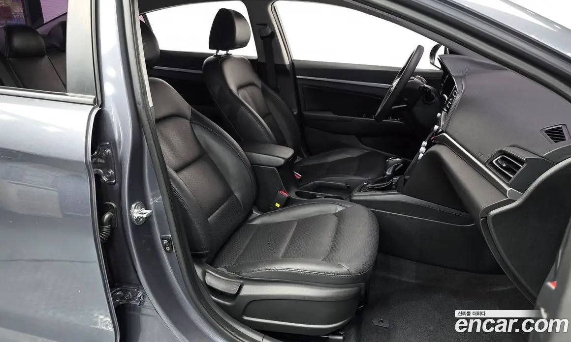 Hyundai Avante 2019 1.6 автомат (гидро), фото 17 Hyundai Avante 2019 1.6 автомат (гидро), фото 17