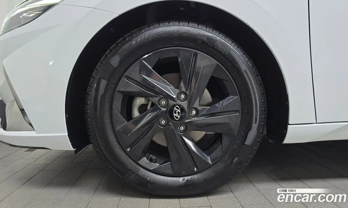 Hyundai Avante 2022 1.6 автомат (гидро), фото 5 Hyundai Avante 2022 1.6 автомат (гидро), фото 5