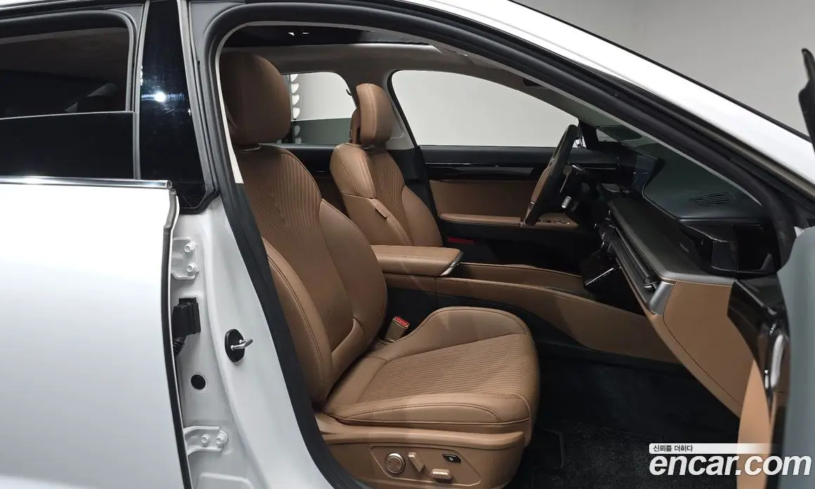 Hyundai Grandeur 2024 2.5 автомат (гидро), фото 16 Hyundai Grandeur 2024 2.5 автомат (гидро), фото 16