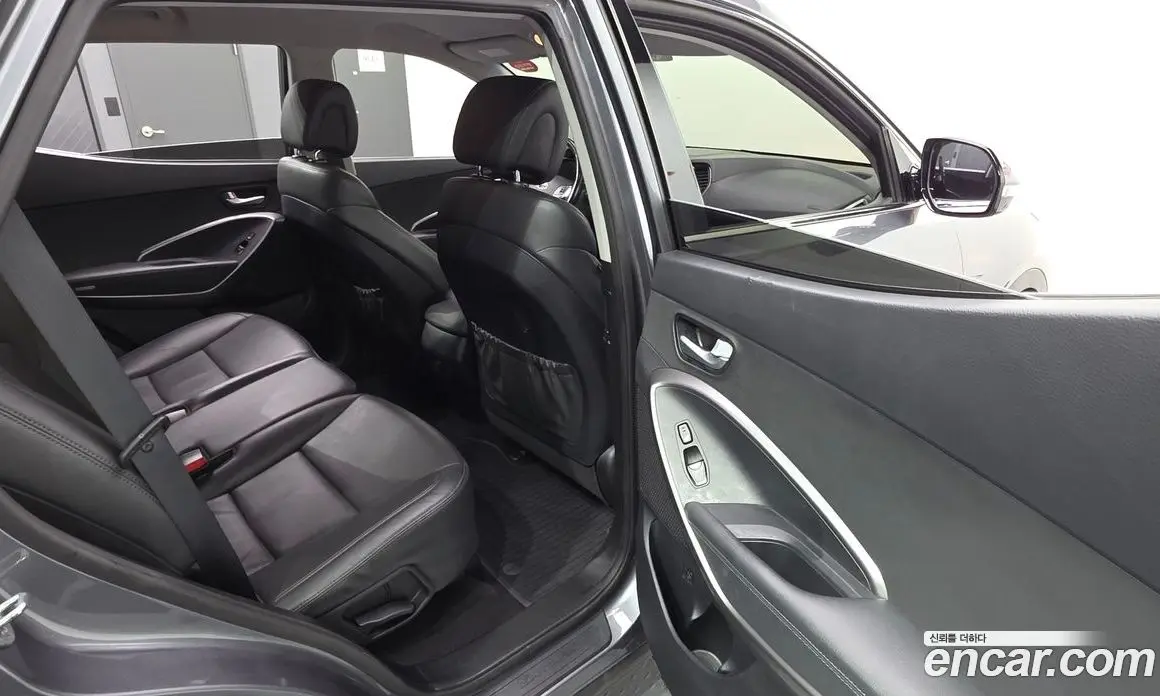 Hyundai Santa Fe 2016 2.0 автомат (гидро), фото 17 Hyundai Santa Fe 2016 2.0 автомат (гидро), фото 17