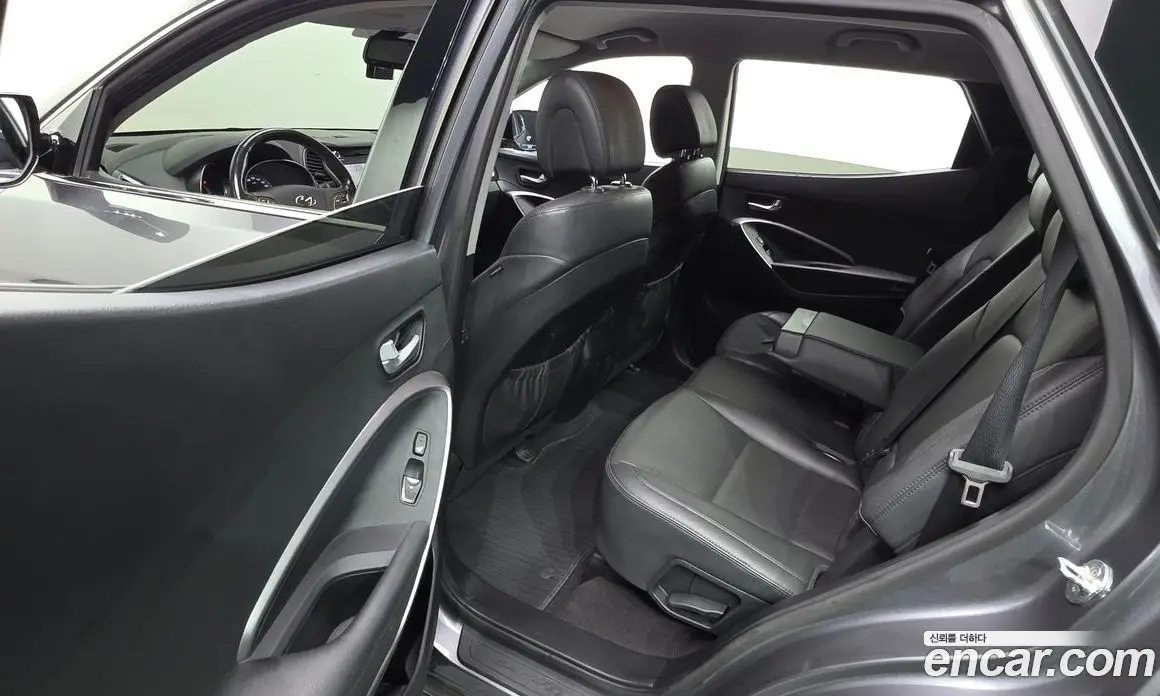 Hyundai Santa Fe 2016 2.0 автомат (гидро), фото 18 Hyundai Santa Fe 2016 2.0 автомат (гидро), фото 18