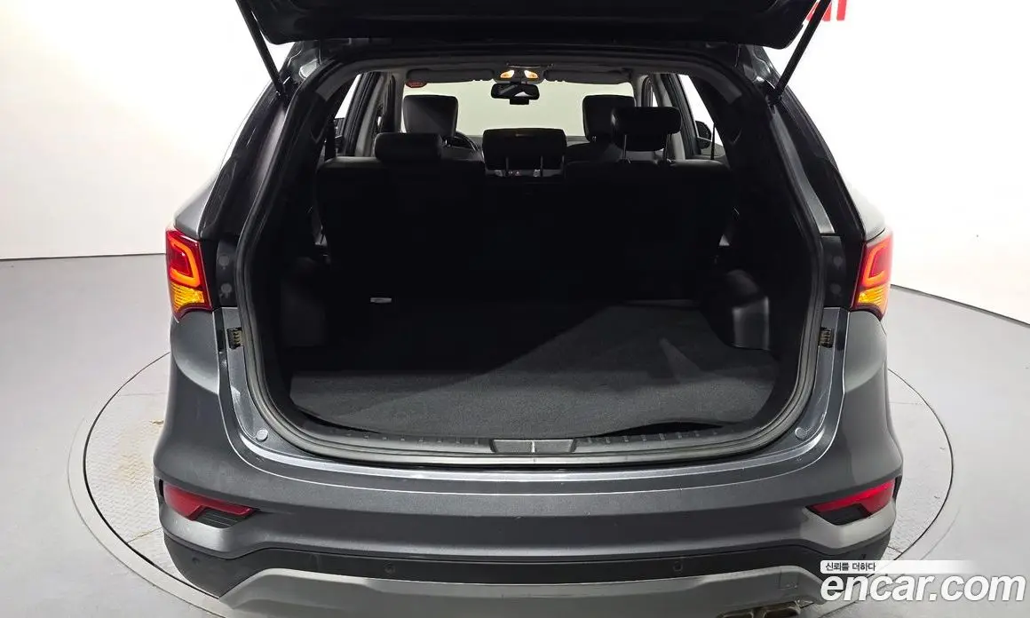 Hyundai Santa Fe 2016 2.0 автомат (гидро), фото 24 Hyundai Santa Fe 2016 2.0 автомат (гидро), фото 24