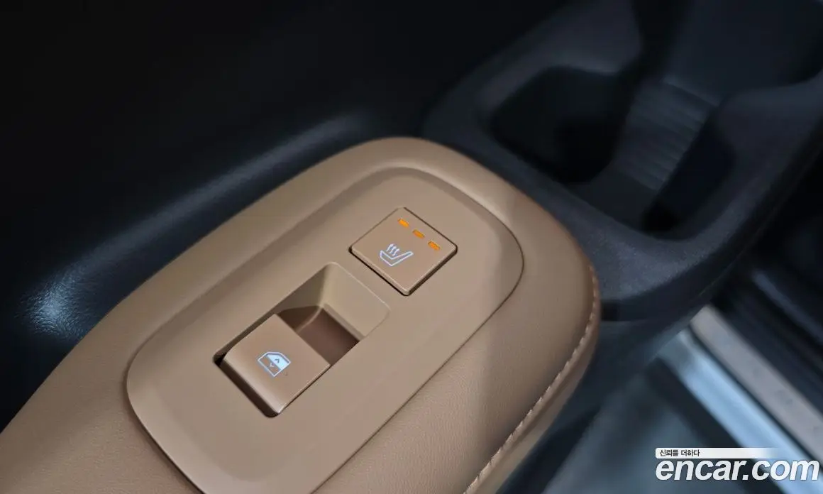Hyundai Santa Fe 2024 1.6 автомат (гидро), фото 17
