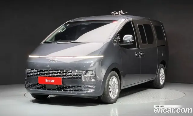 Hyundai Staria 2022 2.2 автомат (гидро), миниатюра 1