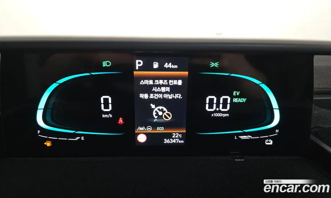 Hyundai Staria 2024 1.6 автомат (гидро), фото 11