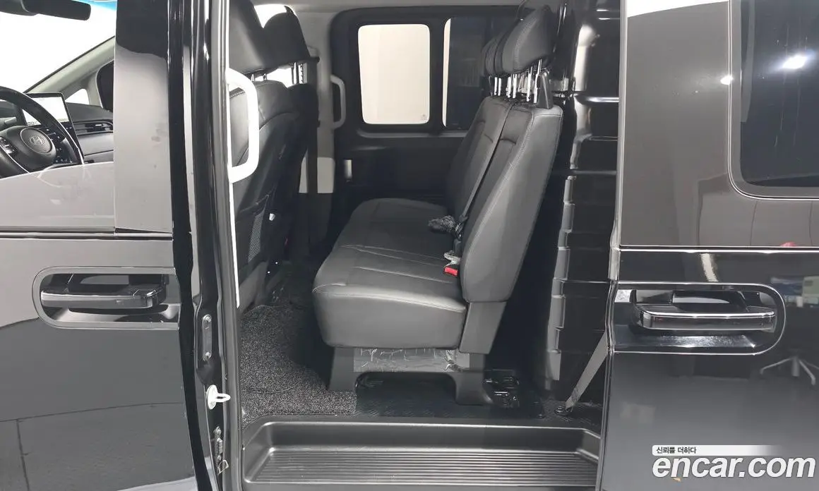 Hyundai Staria 2024 1.6 автомат (гидро), фото 16
