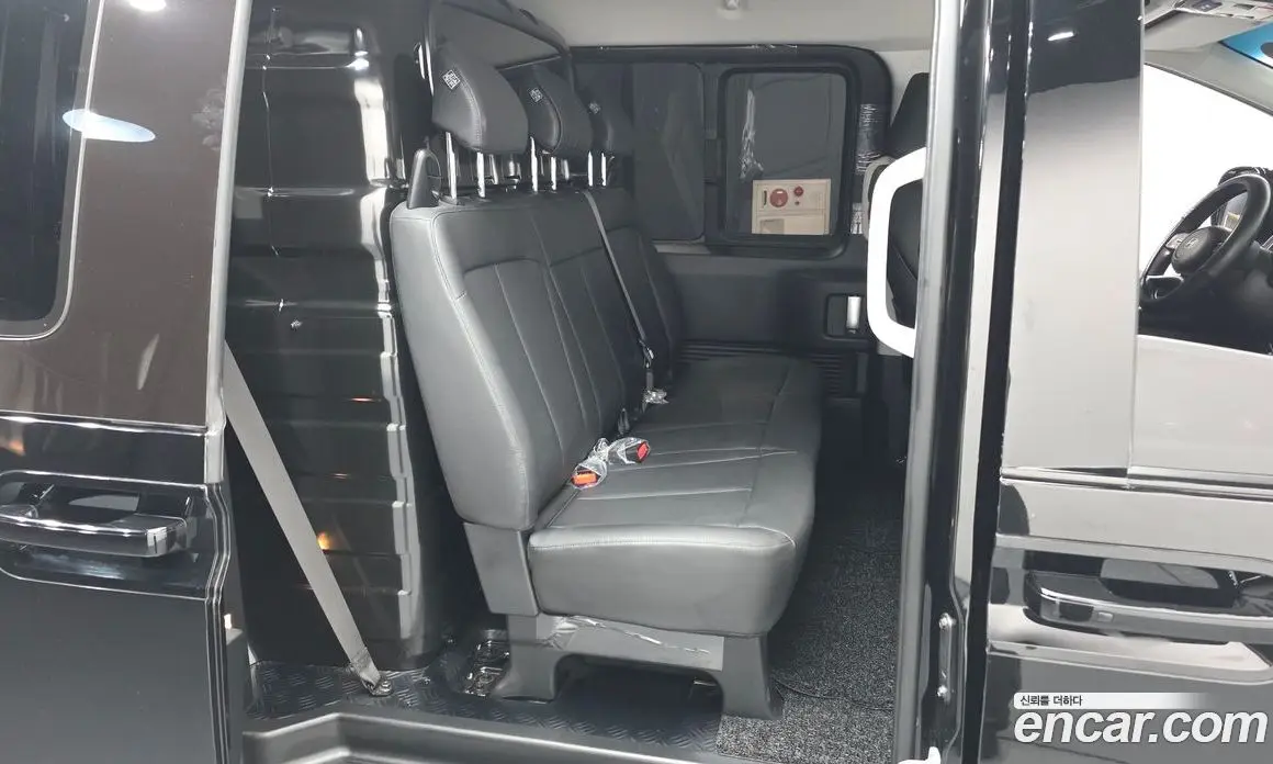 Hyundai Staria 2024 1.6 автомат (гидро), фото 17