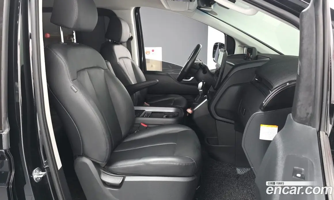 Hyundai Staria 2024 1.6 автомат (гидро), фото 18