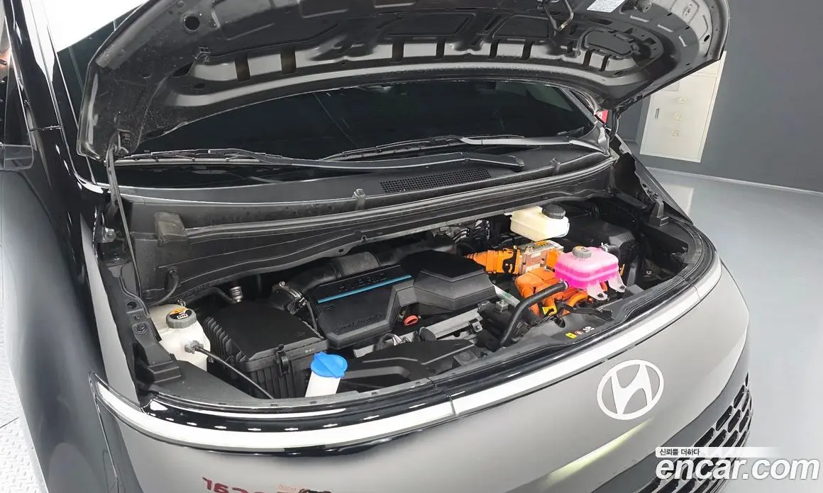 Hyundai Staria 2024 1.6 автомат (гидро), фото 6