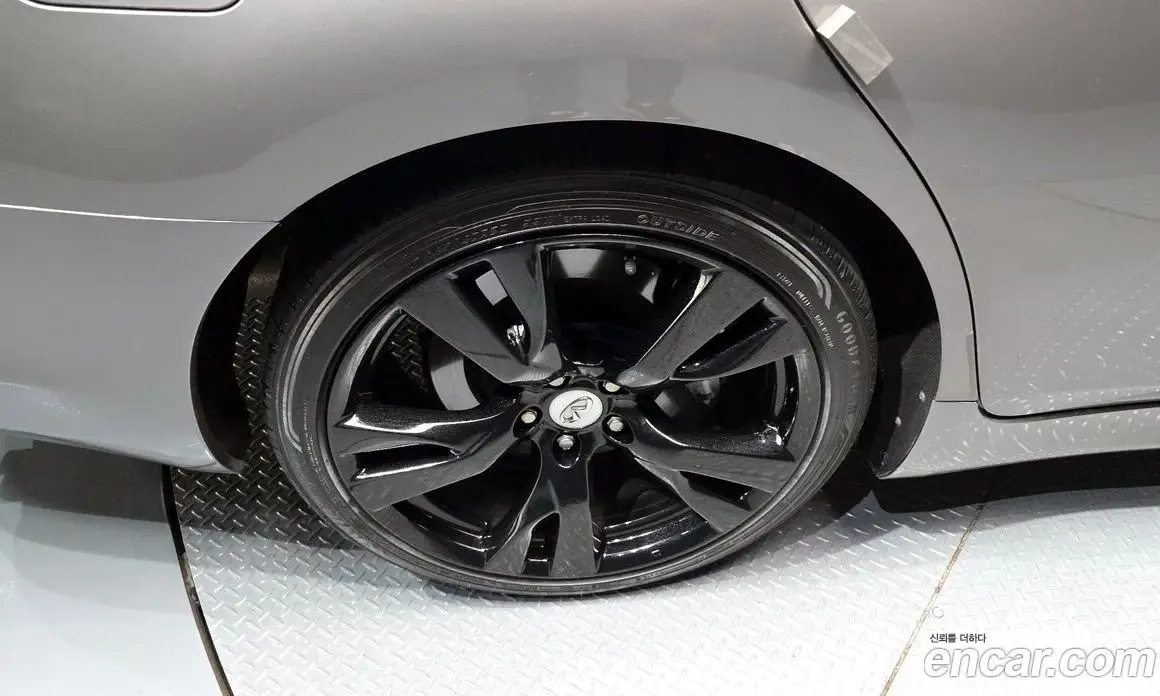 Infiniti M 2011 5.6 автомат (гидро), фото 5 Infiniti M 2011 5.6 автомат (гидро), фото 5