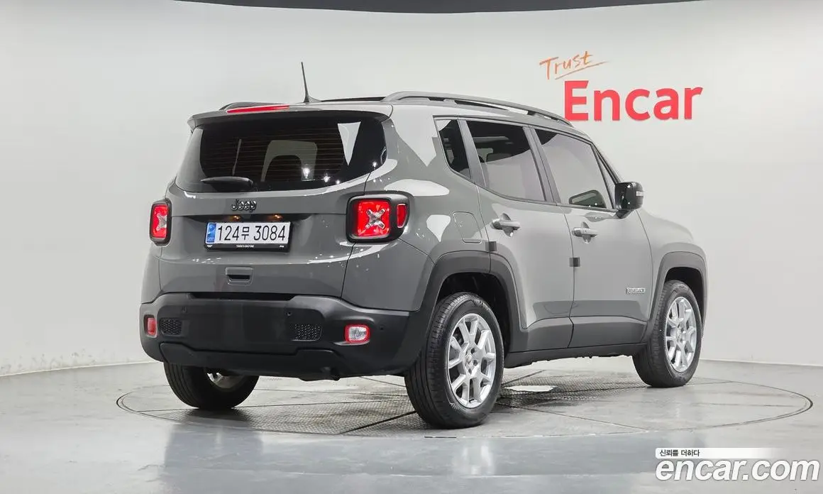 Jeep Renegade 2022 1.3 автомат (гидро), фото 2 Jeep Renegade 2022 1.3 автомат (гидро), фото 2