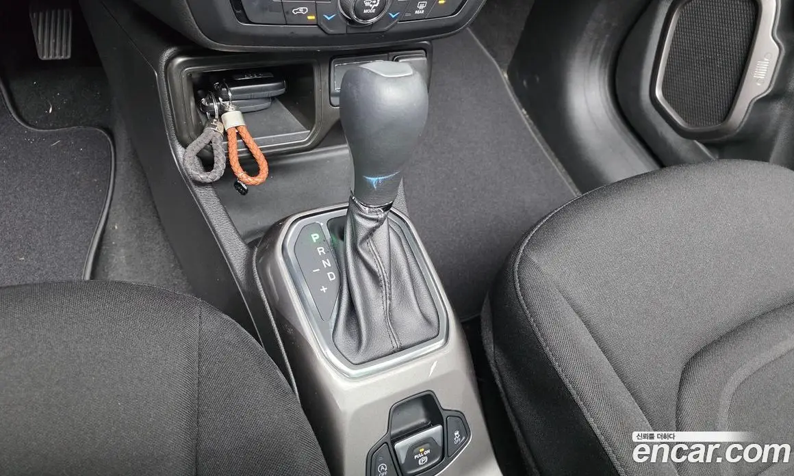 Jeep Renegade 2022 1.3 автомат (гидро), фото 12 Jeep Renegade 2022 1.3 автомат (гидро), фото 12