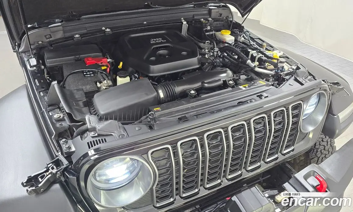 Jeep Wrangler 2023 2.0 автомат (гидро), фото 6