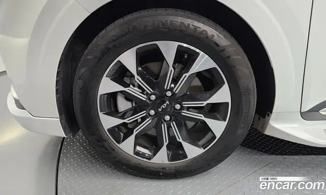Kia Carnival 2021 2.2 автомат (гидро), миниатюра 5 Kia Carnival 2021 2.2 автомат (гидро), миниатюра 5