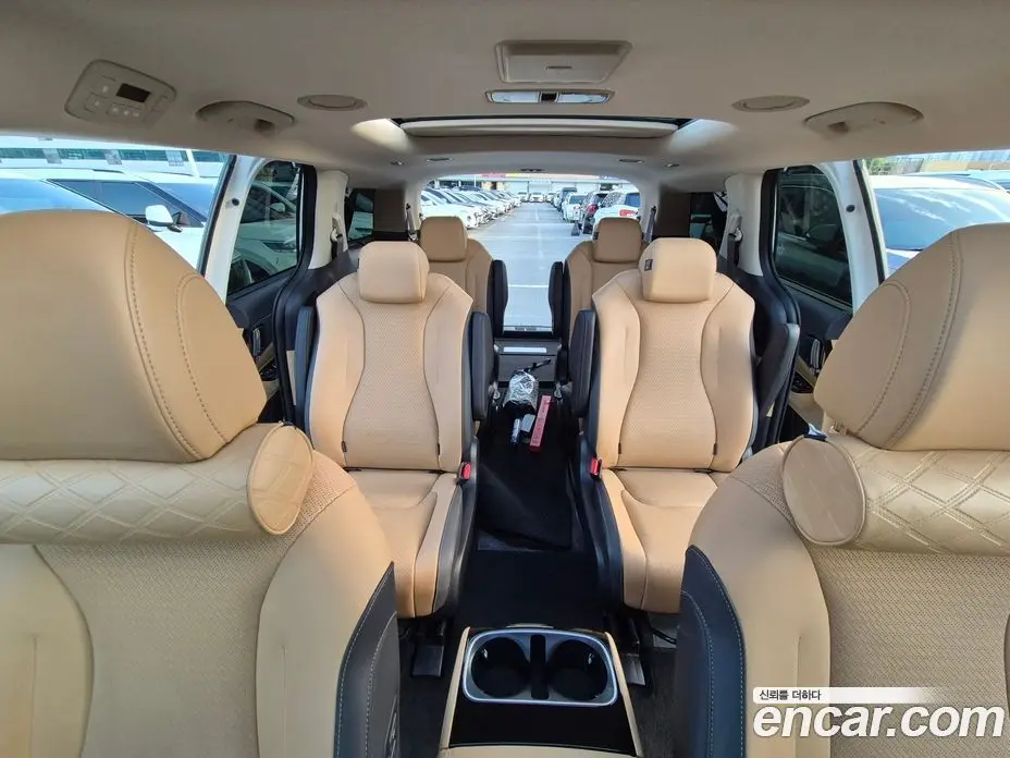 Kia Carnival 2022 2.2 автомат (гидро), фото 14 Kia Carnival 2022 2.2 автомат (гидро), фото 14