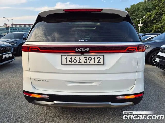 Kia Carnival 2022 2.2 автомат (гидро), миниатюра 5 Kia Carnival 2022 2.2 автомат (гидро), миниатюра 5